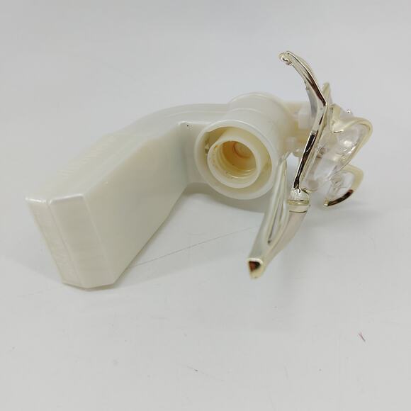 Bath & Body Works Lily Wallflower Fragrance Diffuser Plug - Picture 4 of 12